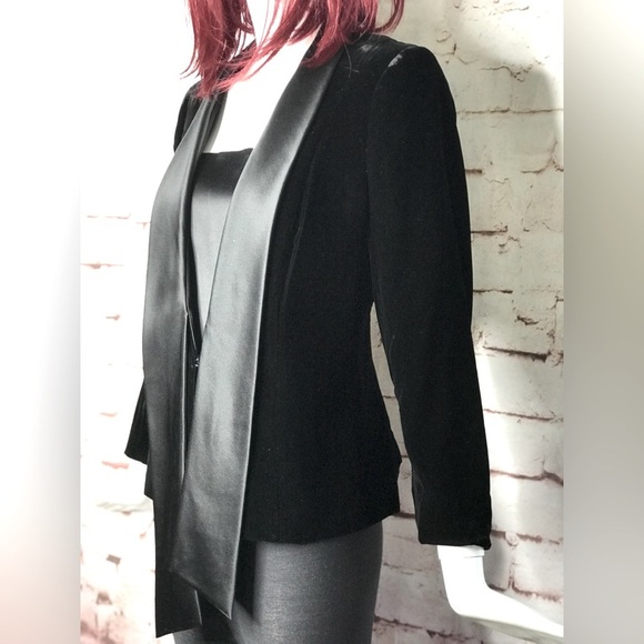 TALBOTS PETITES Black Velvet Blazer Satin Tuxedo Collar Jacket Size 10P Petite - Picture 11 of 16